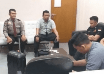 Bawa Alat Hisap Sabu, Oknum Anggota DPRD Sidimpuan Ditangkap di Bandara