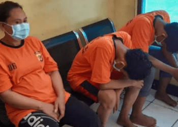 Edan, Ibu Ini Ajak 2 Anak Laki-lakinya Berhubungan Intim di Samping Mayat Putrinya