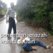 Mayat Wanita Terkapar di Pinggir Jalan