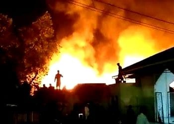 40-an Rumah di Medan Petisah Dilalap Si Jago Merah 