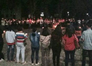 Mahasiswa Nommensen Peduli Indonesia Melalui 10.000 Lilin Perdamaian