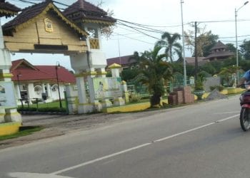 Trotoar Digusur Dari Depan Rumdis Walikota Tanjungbalai, Diganti Tanaman Bunga