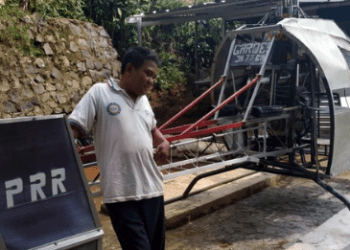 Tukang Bubut Bikin Helikopter Bermesin Genset