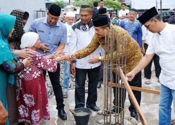 Sekdakab Asahan Letakkan Batu Pertama Musholla Al Ikhlas Kisaran