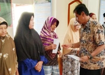 Baznas Asahan Salurkan Bantuan ke 60 KK di Kecamatan Meranti