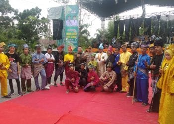 Pesilat Seni Melayu dan Alam Tengkulok Ikut Meriahkan Pawai HUT ke 399 Kota Tanjungbalai  