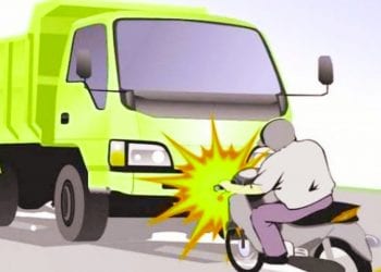 Terpental Ditabrak Truk, Pedagang Tahu Tewas di Jalinsum Batubara