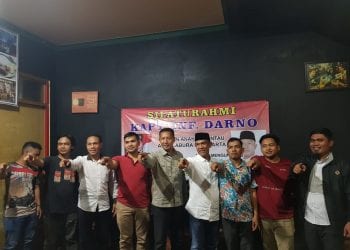 Kapten Infanteri Darno Sillaturahmi Dengan Anak Labura di Jakarta