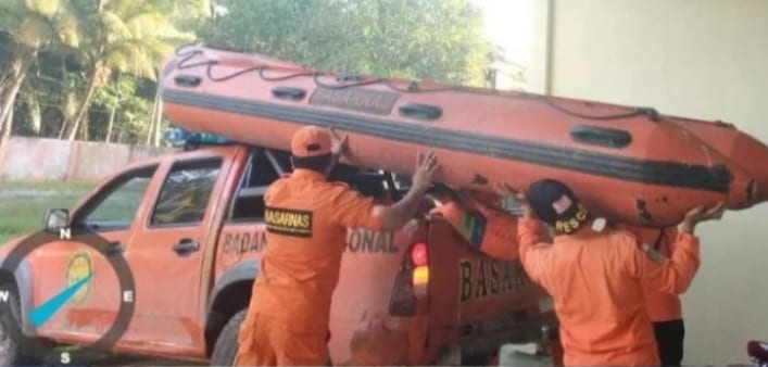 Tim SAR melakukan persiapan mencatat nelayan yang tenggelam di perairan Tanjung Tiram Batubara.