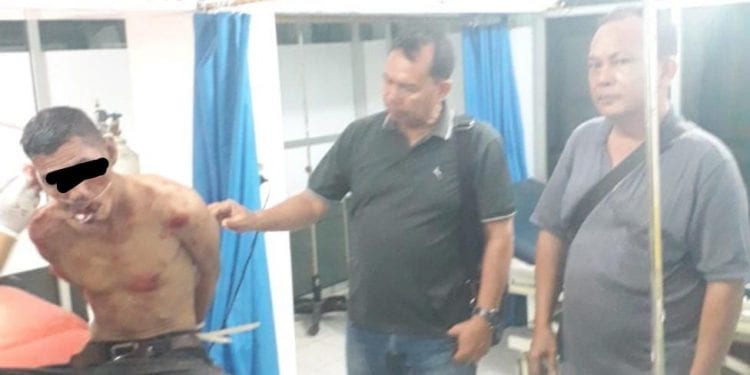 Tersangka pencuri sepedamotot di Labura yang bonyok dihajar warga saat dirawat di rumah sakit.
