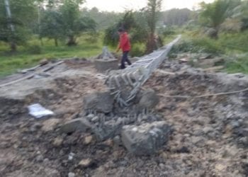 Tiang tower yang tumbang dan menewaskan 3 pekerja di Langkat.