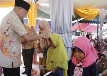 Bupati Asahan Hadiri Pengajian Akbar dan Peletakan Batu Pertama Perluasan Masjid di Kecamatan Tanjung Balai