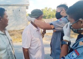 Cegah Penyebaran Covid-19, GM PEKAT IB Kecamatan Tanjung Balai Bagikan Masker Gratis
