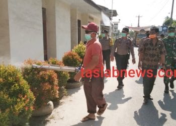 Kecamatan Meranti Lakukan Penyemprotan Desinfektan di Perkantoran dan Rumah Ibadah