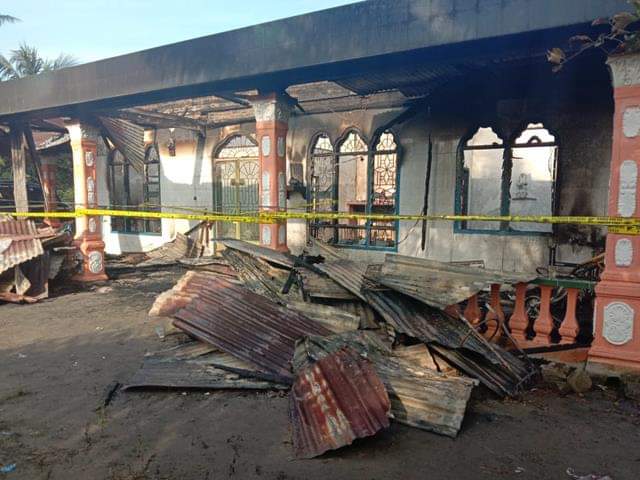 Kondisi rumah yang terbakar di Hessa Air Genting Asahan dan menewaskan 3 orang