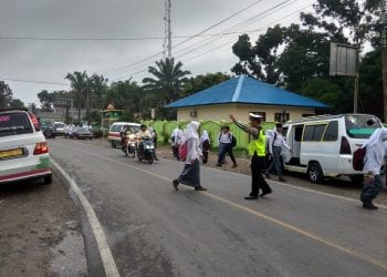 Sat Lantas Polres Madina Atur Arus Lalulintas di Persimpangan dan Sekolah