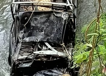 1 Mobil Barang Terjun ke sungai, Supir Hilang, 2 Penumpang Luka-luka