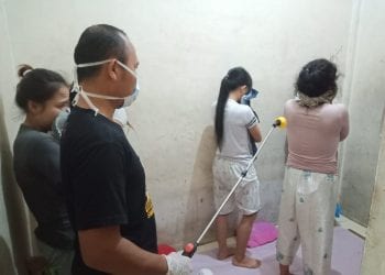 Tahanan Disemprot dengan Desinfektan, untuk Cegah Penularan Corona