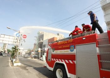 Wapadai Penyebaran Virus Corona, Pemkab Lakukan Penyemprotan Desinfektan di Kota Kisaran