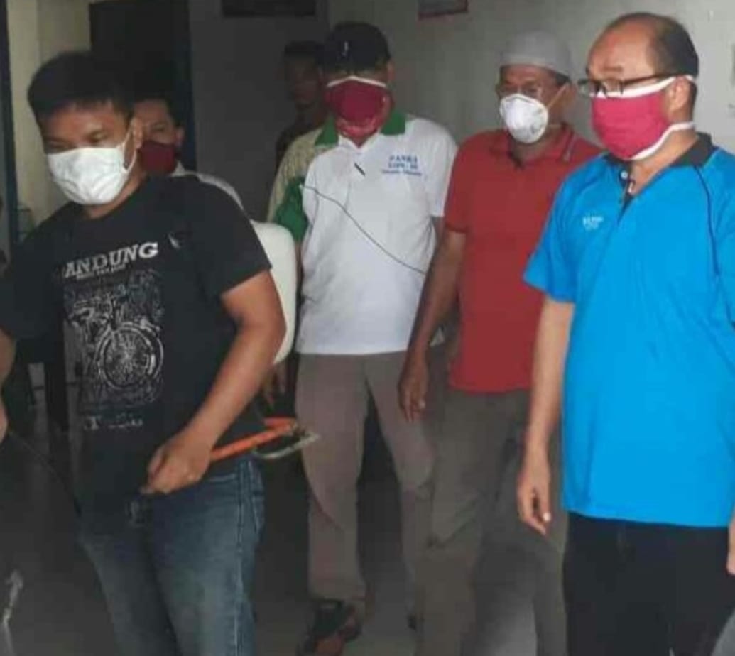 Cegah Penyebaran Corona, Kantor Disdik Labuhanbatu Disterilkan