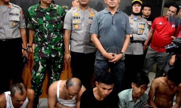 7 tersangka narkoba di Kota Padangsidimpuan yang diringkus tim gabungan TNI dan polisi.