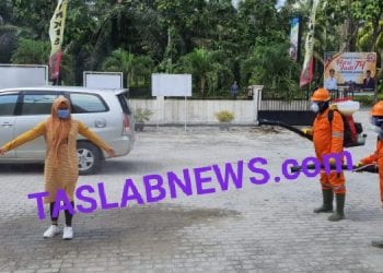 11 Peserta BBPLK Disnaker yang Pulang Pelatihan Disemprot Desinfektan oleh Dinkes