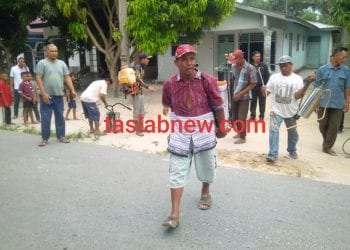 Cegah Penyebaran Virus Corona, Desa Serdang Dusun 11 Semprotkan Desinfektan Rumah Warga dan TTU