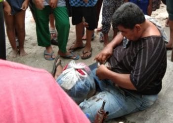 Diduga Akibat Jalan Licin, Bus Penumpang Sartika Tabrak Truk Tronton di Jalinsum Kisaran