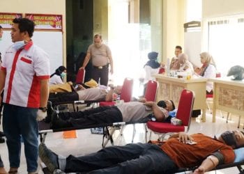 Personil Polres Tanjungbalai dan Brimobda Kompi 3B Donor Darah