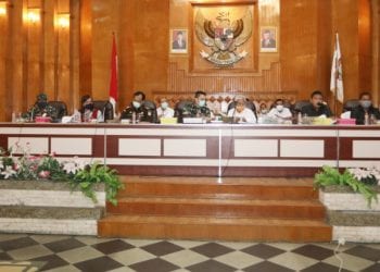Ucap Bupati Asahan di RDP: Tak Perlu Debat, Kita Harus Bergandengan Tangan Atasi Covid-19