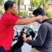 Gandeng ACT dan Pelaku Usaha, IWO Bali Donasikan 2000 Masker dan Oli Motor Untuk Jurnalis