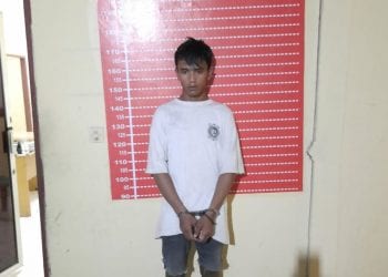 Tersangka pelaku pencurian sepedamotor di Sergai saat di kantor polisi.