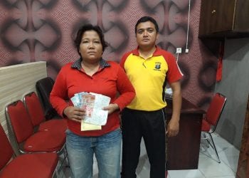 Tersangka penjual Kim saat diringkus polisi.