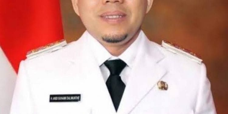 Bupati Labuhanbatu H Andi Suhaimi Dalimunthe