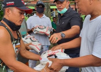 Bantuan Beras dan Uang dari Sekda Serta Camat Kisaran Barat untuk para Sopir Pakai Uang Pribadi Mereka Loh