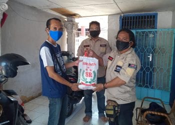 PD IWO Asahan-Batubara Salurkan Bantuan Beras dari Wagubsu Ijeck ke Wartawan dan Warga Terdampak Covid 19