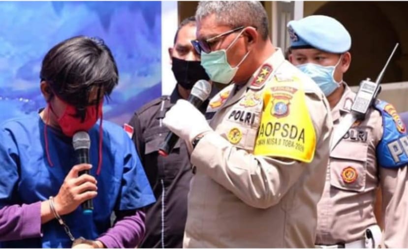 Tersangka yang membawa 4 kg sabu. Satu diantara keempat tersangka tewas ditembak
