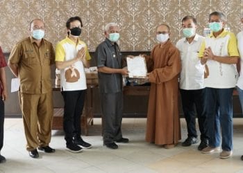 Untuk Kesekian Kalinya Masyarakat Etnis Tionghoa Serahkan Bantuan APD ke Pemkab Asahan