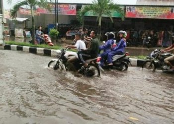 Drainase di Asahan Buruk, Beberapa Jalan Tergenang Air Hingga 30 Centimeter