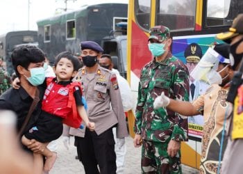 Walikota Tanjungbalai Sambut 155 TKI Tahap II Tiba di Pelabuhan Teluk Nibung