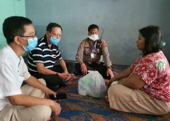 Bukan Hanya Bantu Pengobatan, Kompol Faidir Chaniago Juga Hibur Ibu Korban Curas