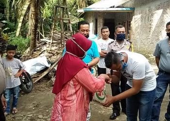 Warga di Pulau Rakyat Tua Asahan Terima Bantuan Sembako