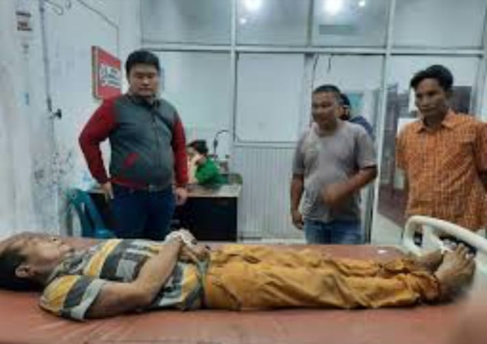 Peramah Telaumbanua alias Ama Faladi yang membunuh menantunya lalu bunuh diri dengan minum racun rumput saat di rumah sakit.