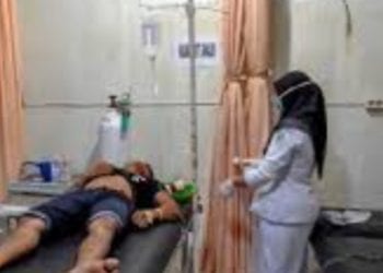 Nandar saat mendapat perawatan di rumah sakit.