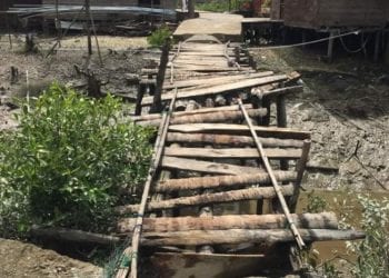 Korban kecelakaan saat di rawat di rumah sakit