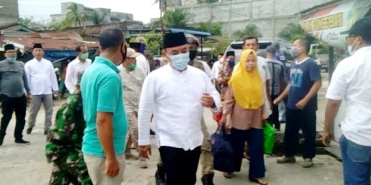 Bupati Labuhanbatu H Andi Suhaimi Dalimunthe ST MT saat berkunjung ke Kecamatan Panai Hulu.