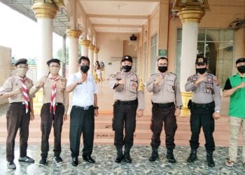 Putus Penularan Covid-19, Bantibmas Polres Asahan Adakan Penyemprotan Desinfektan di Kecamatan Meranti