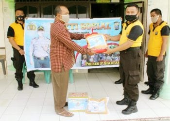 Pererat Silaturahmi dengan Purnawirawan dan Warakawuri Polri, Polres Pematangsiantar Berikan Tali Asih Secara Door to Door
