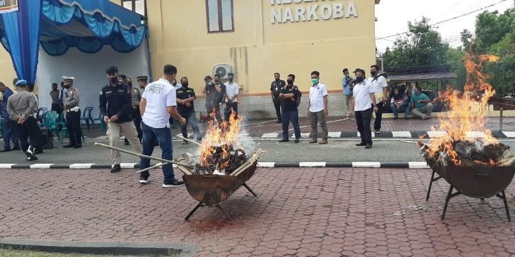 Kegiatan pemusnahan barang bukti narkoba di Mapolres Labuhanbatu.