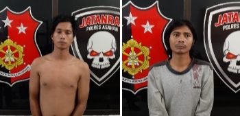 Kedua tersangka pencuri sepedamotor di Asahan.